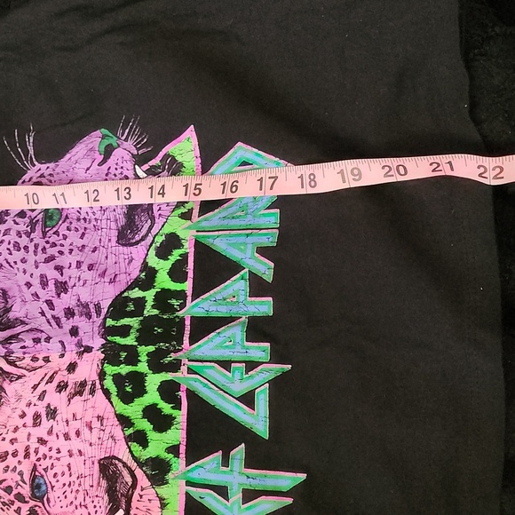 Def Leppard SM "Animal" Album Graphic Tee - Picture 8 of 10